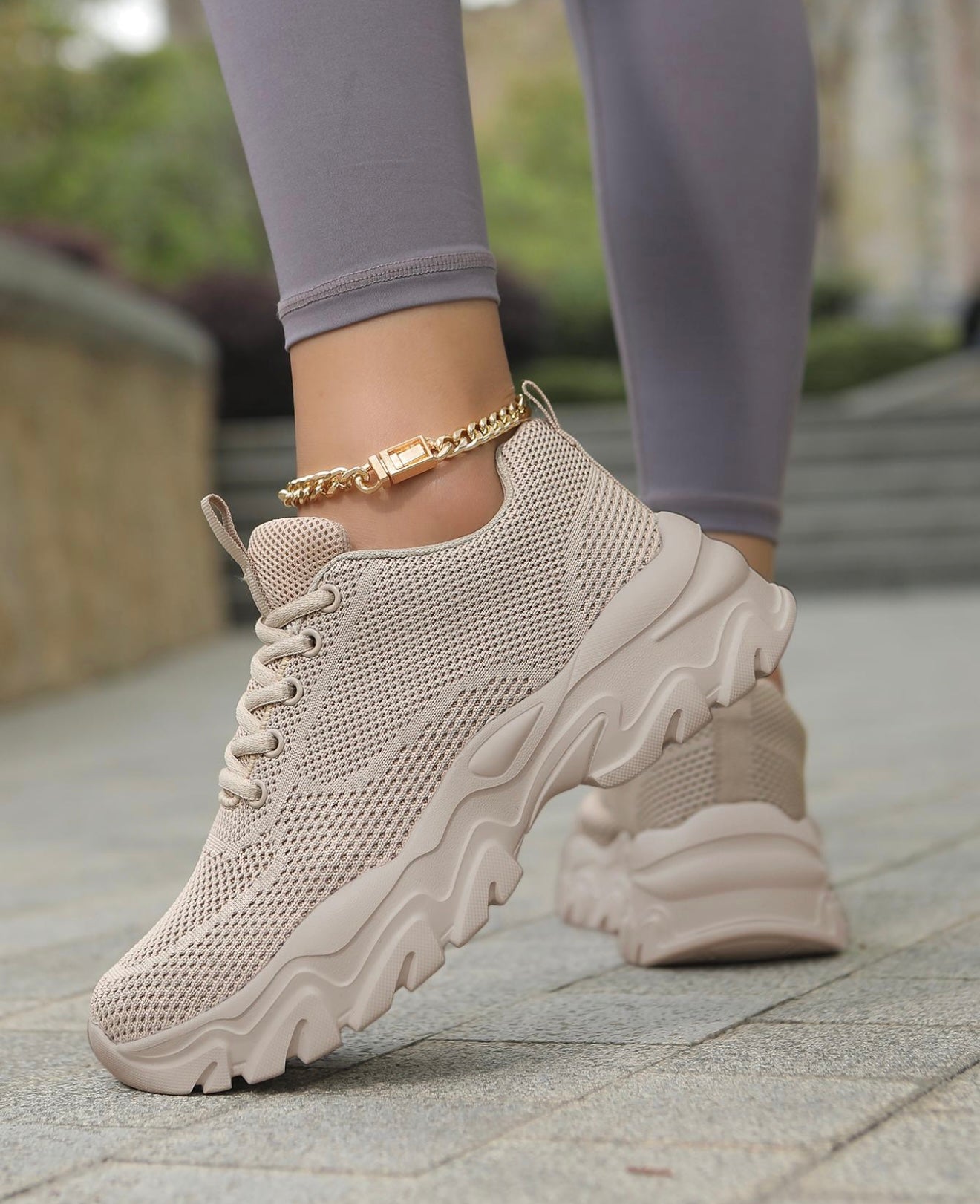Daisy lace up trainer- Beige